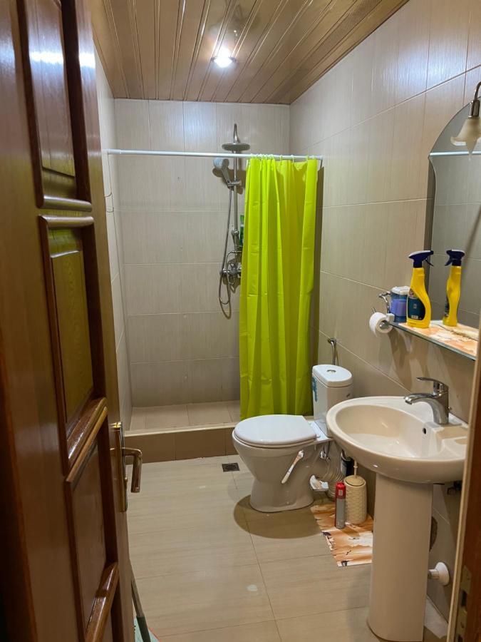 Arevahostel&Apartment Yerevan Bagian luar foto