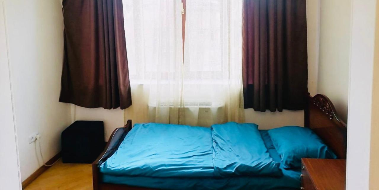 Arevahostel&Apartment Yerevan Bagian luar foto